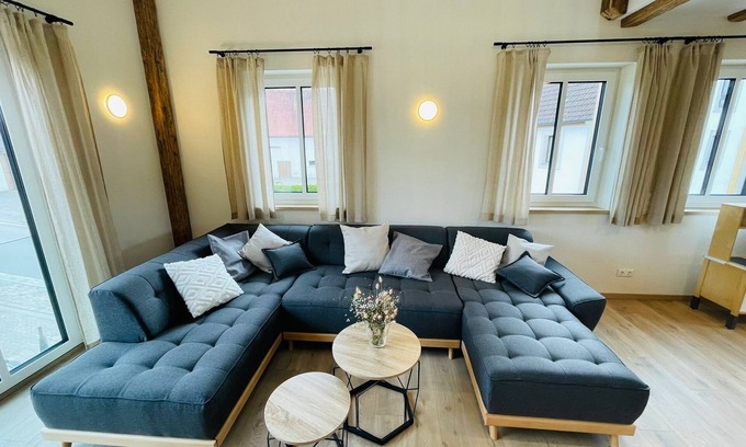Merkendorf Apartamento | Ferienwohnung 160qm für 9 Personen mit 2 Bädern