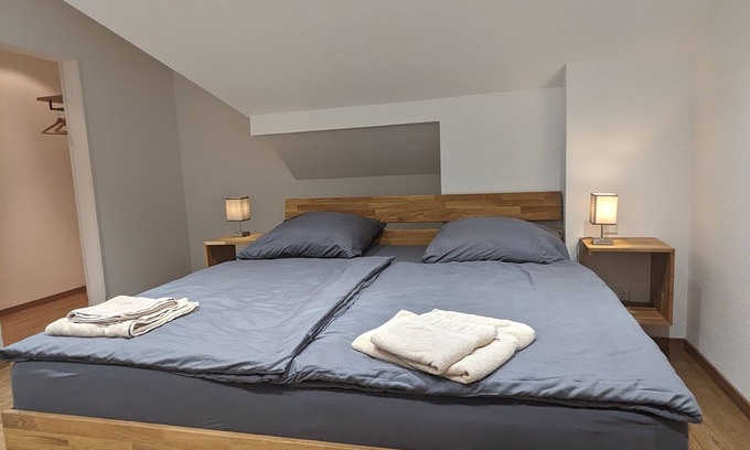 Ringsheim Apartamento | Ferienwohnung 3.og 70 qm - mit Balkon - Dirket am Bahnhof