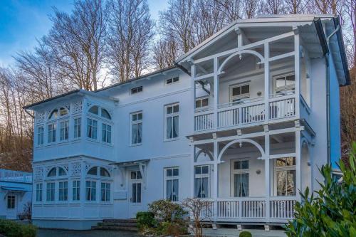 Binz Apartamento | Ferienwohnung 9 Villa Eden