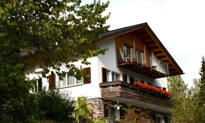 Surava Apartamento | Ferienwohnung Albula im Herzen Graubündens