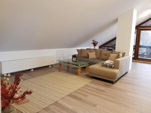 Calden Apartamento | Ferienwohnung am Dörnberg