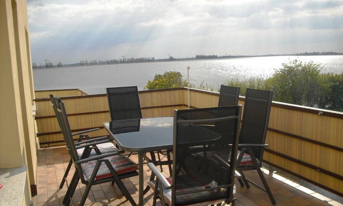 Usedom Apartamento | Ferienwohnung am Peenestrom