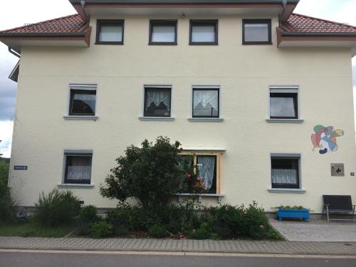 Tholey Apartamento | Ferienwohnung Am Schaumberg