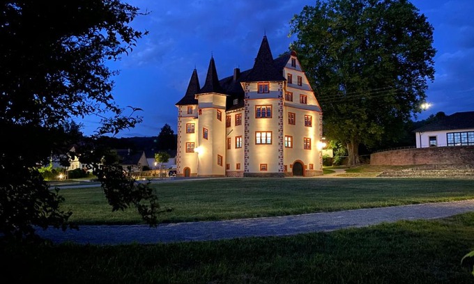 Schmieheim Apartamento | Ferienwohnung am Schlossgarten