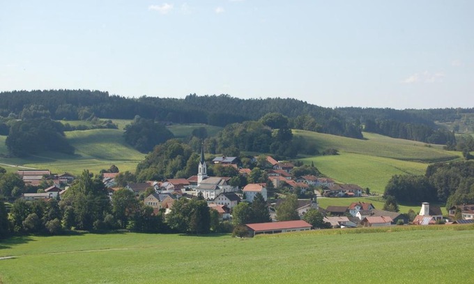 Bad Birnbach Apartamento | Ferienwohnung am Wirtsgarten