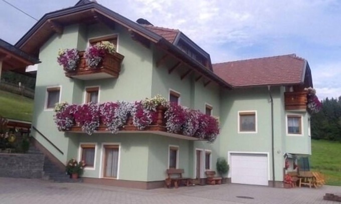 Liebenfels Apartamento | Ferienwohnung/app. für 3 Gäste mit 65m² in Liebenfels
