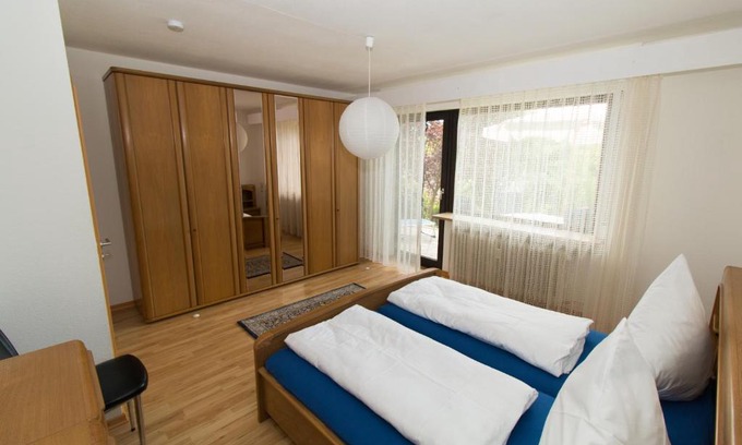 Espasingen Apartamento | Ferienwohnung Auer