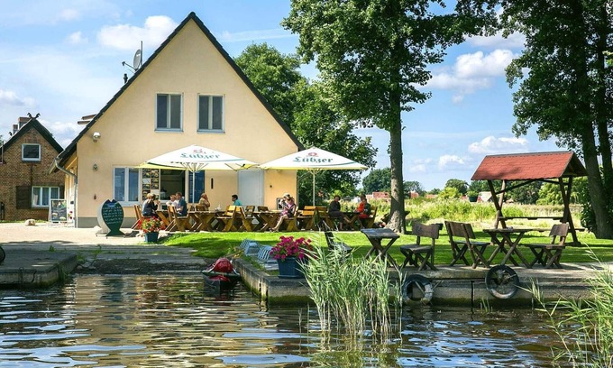 Muritz Apartamento | Ferienwohnung auf dem Fischerhof, Vipperow