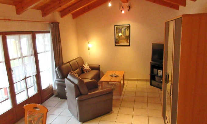 Waging am See Apartamento | Ferienwohnung bis 4 Personen, Balkon, 45 m²