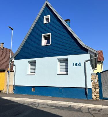 Ubstadt-Weiher Apartamento | Ferienwohnung Blaues Haus