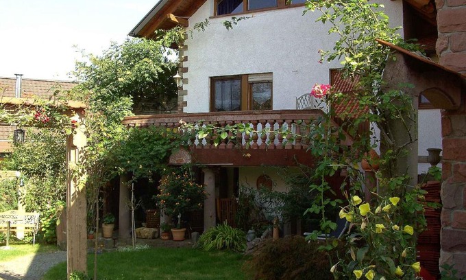 Lauf Apartamento | Ferienwohnung Burgblick