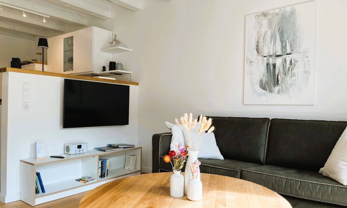 Rysum Apartamento | Ferienwohnung Bütz - Vacation in the historic Gulfhof with modern comfort - Van