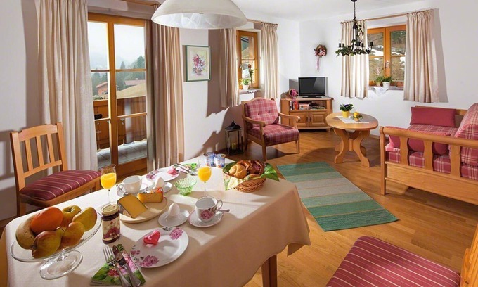 Schneefelden Apartamento | Ferienwohnung 2 Untersberg für 1 - 2 Personen