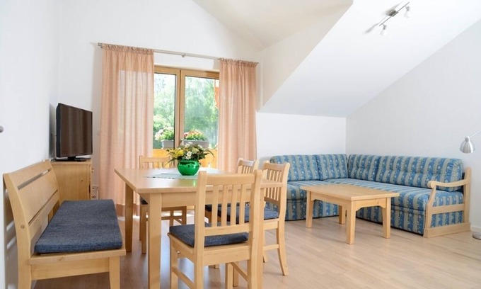Prien am Chiemsee Apartamento | Ferienwohnung C mit 2 Sep. Schlafzimmer, Südbalkon, 90qm