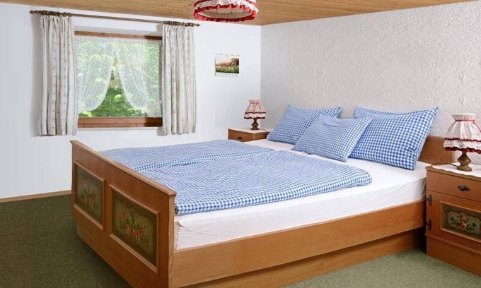 Prien am Chiemsee Apartamento | Ferienwohnung B mit Sep. Schlafzimmer und Balkon, 48qm