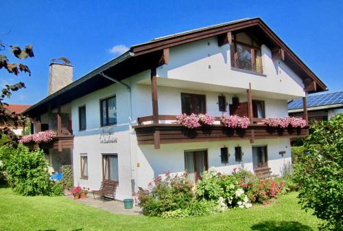 Unterschonau Apartamento | Ferienwohnung Gästehaus Am Buchenbichl