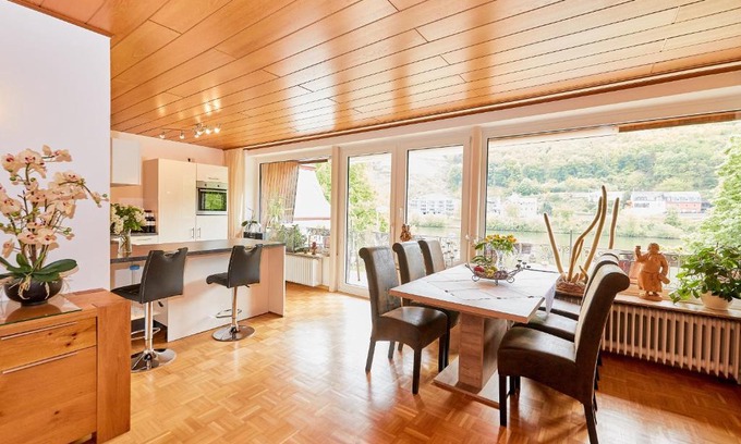Historic Downtown Apartamento | Ferienwohnung "Edeltrud Deluxe Moselblick"