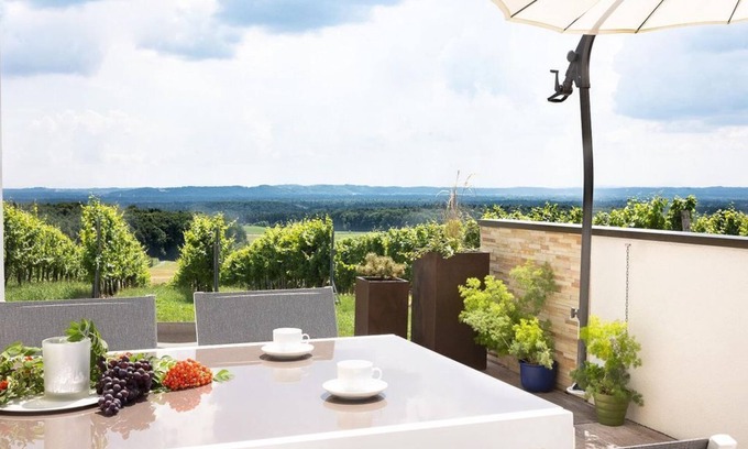 Gruisla Cama Y Desayuno | Ferienwohnung EG mit 2 Schlafräumen - Winzerhof Klöckl