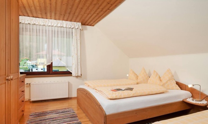 Landskron Otro | Ferienwohnung "eiche" für 2-5 Personen - Sonnhof