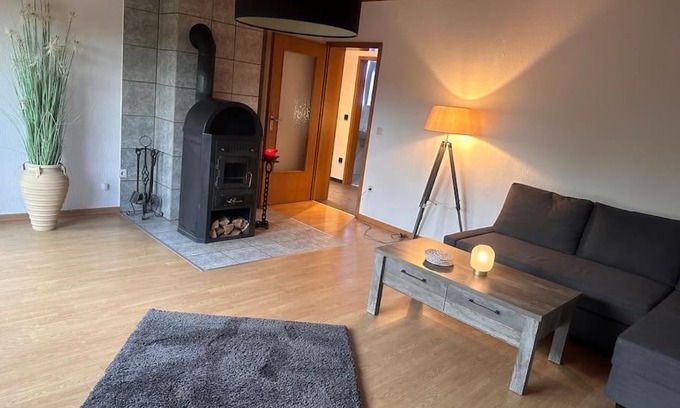 Liebenau Apartamento | Ferienwohnung Elly 3 km zum Diemelradweg