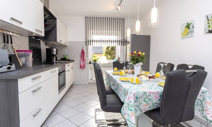 Herzhausen Apartamento | Ferienwohnung Erdgeschoss mit Zwei Schlafzimmern