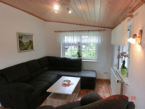 Reinhardtsdorf-Schoena Apartamento | Ferienwohnung Falkennest