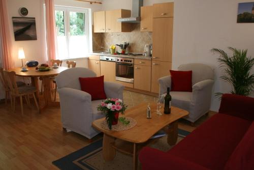 Alt Gaarz Apartamento | Ferienwohnung "Familienkajüte"