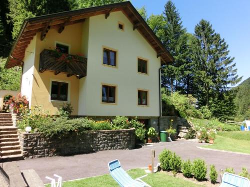 Loich Apartamento | Ferienwohnung Felsenblick In Loich