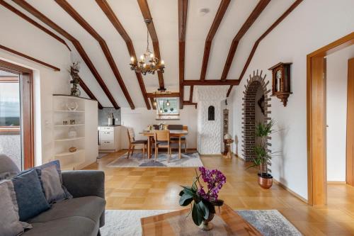 Zwiefalten Apartamento | Ferienwohnung Fernsicht