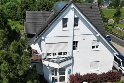 Raschau Apartamento | Ferienwohnung Fischer mit E-Ladestation direkt am Haus