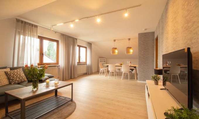 Holzmaden Apartamento | Ferienwohnung Fischer