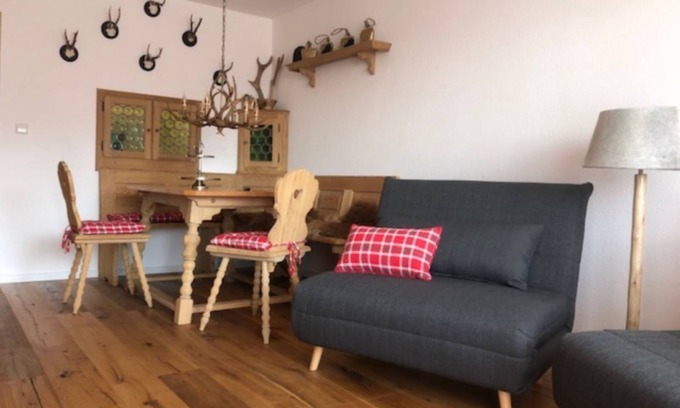 Reifing Apartamento | Ferienwohnung Friedenrath - Wohnung 47 TG Stellplatz 7