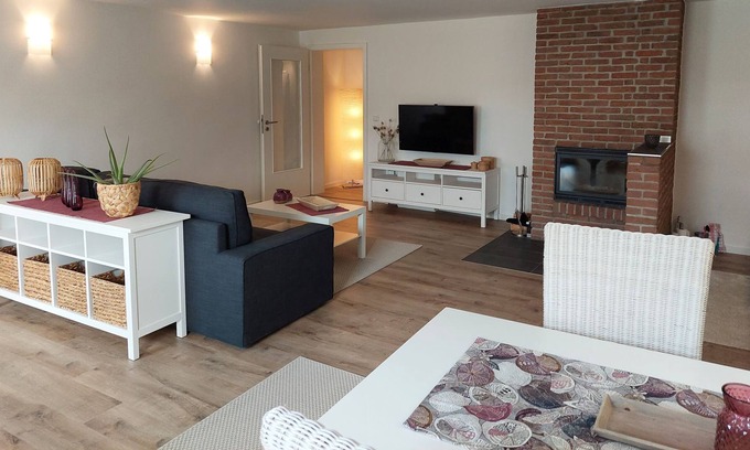 Moehnesee Apartamento | Ferienwohnung Gabler 70qm, 1 Schlafzimmer, Duschbad, Kamin, Max. 2 Personen