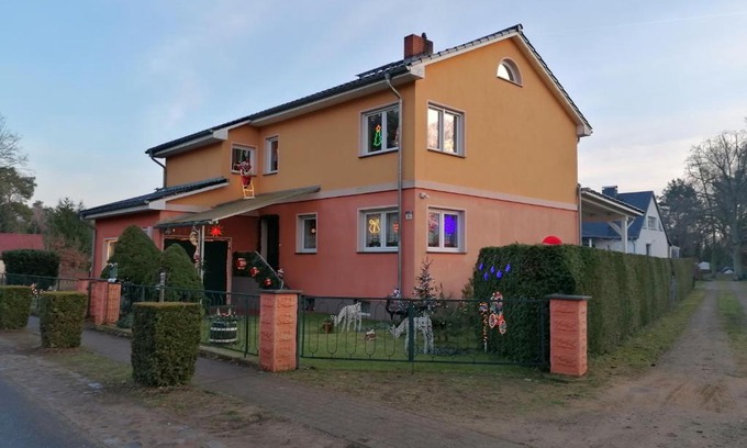 Oberhavel Apartamento | Ferienwohnung Hella