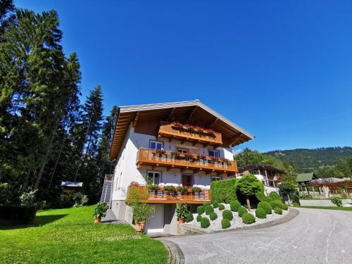 Annaberg im Lammertal Apartamento | Ferienwohnung Hirscher