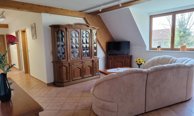 Schoenwoelkau Apartamento | Ferienwohnung Hohenroda