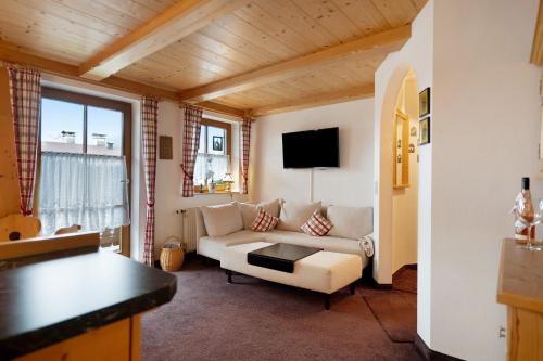 Entfelden Apartamento | Ferienwohnung Huttenberg