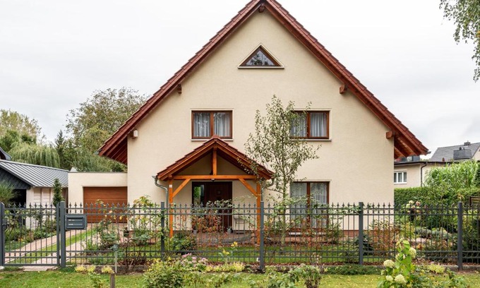 Oberhavel Apartamento | Ferienwohnung im grünen Mühlenbeck-nahe Berlin