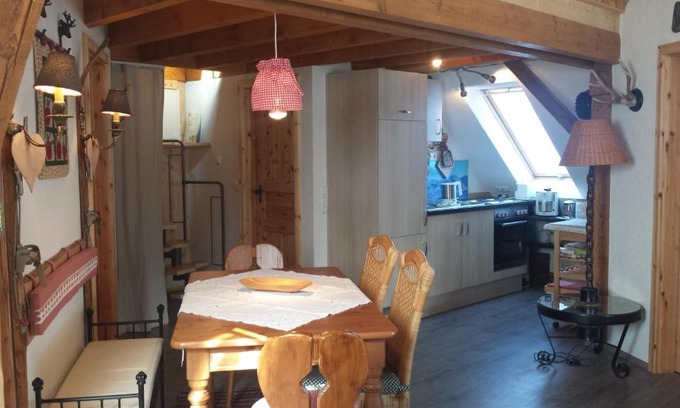Usseln Apartamento | Ferienwohnung im kleinen Landhaus