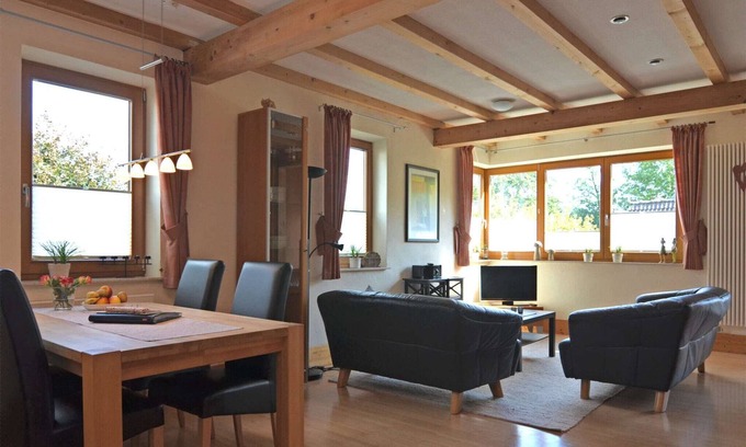 Eslohe Apartamento | Estancia soleada en el pintoresco Eslohe