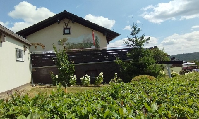 Densberg Apartamento | Ferienwohnung im Naturpark Kellerwald-edersee, Ruhe & Erholung am Waldrand