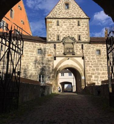 Obersontheim Apartamento | Ferienwohnung im Schloss Obersontheim