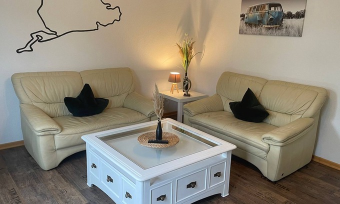 Adenau Apartamento | Ferienwohnung in Adenau am Nürburgring Nordschleife