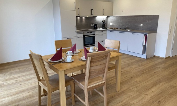 Ravensburg Apartamento | Ferienwohnung in Ravensburg im Grünen, Neubau, Natur