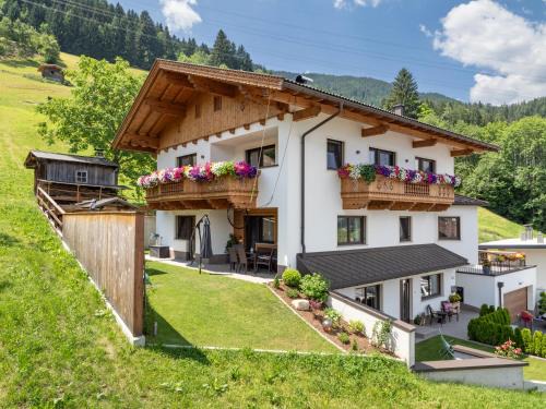 Emberg Apartamento | Ferienwohnung Kircher