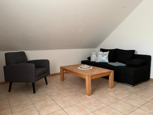 Esens Apartamento | Ferienwohnung Krabbe 2, Bensersiel, mit gemeinschaftlichen Garten