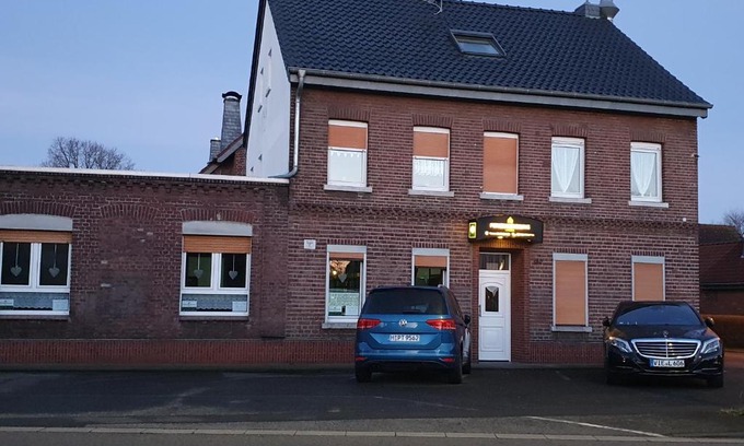Willich Apartamento | Ferienwohnung Linden 180