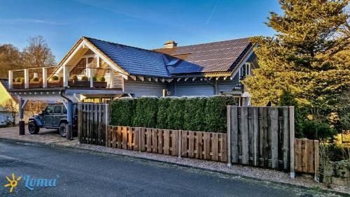 Oberdorla Apartamento | Ferienwohnung 'Loma', im schönen Veischedetal !