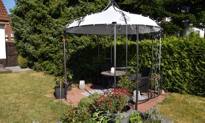 Lathen Apartamento | Ferienwohnung Manou`s Garten