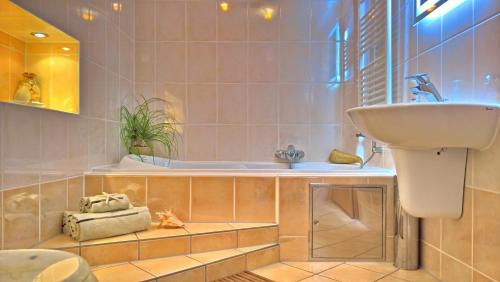 Mucheln Apartamento | Ferienwohnung Markt 7